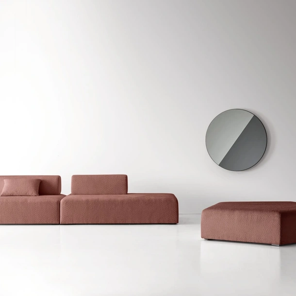 Specchiera Brera con cornice in metallo di Modesign
