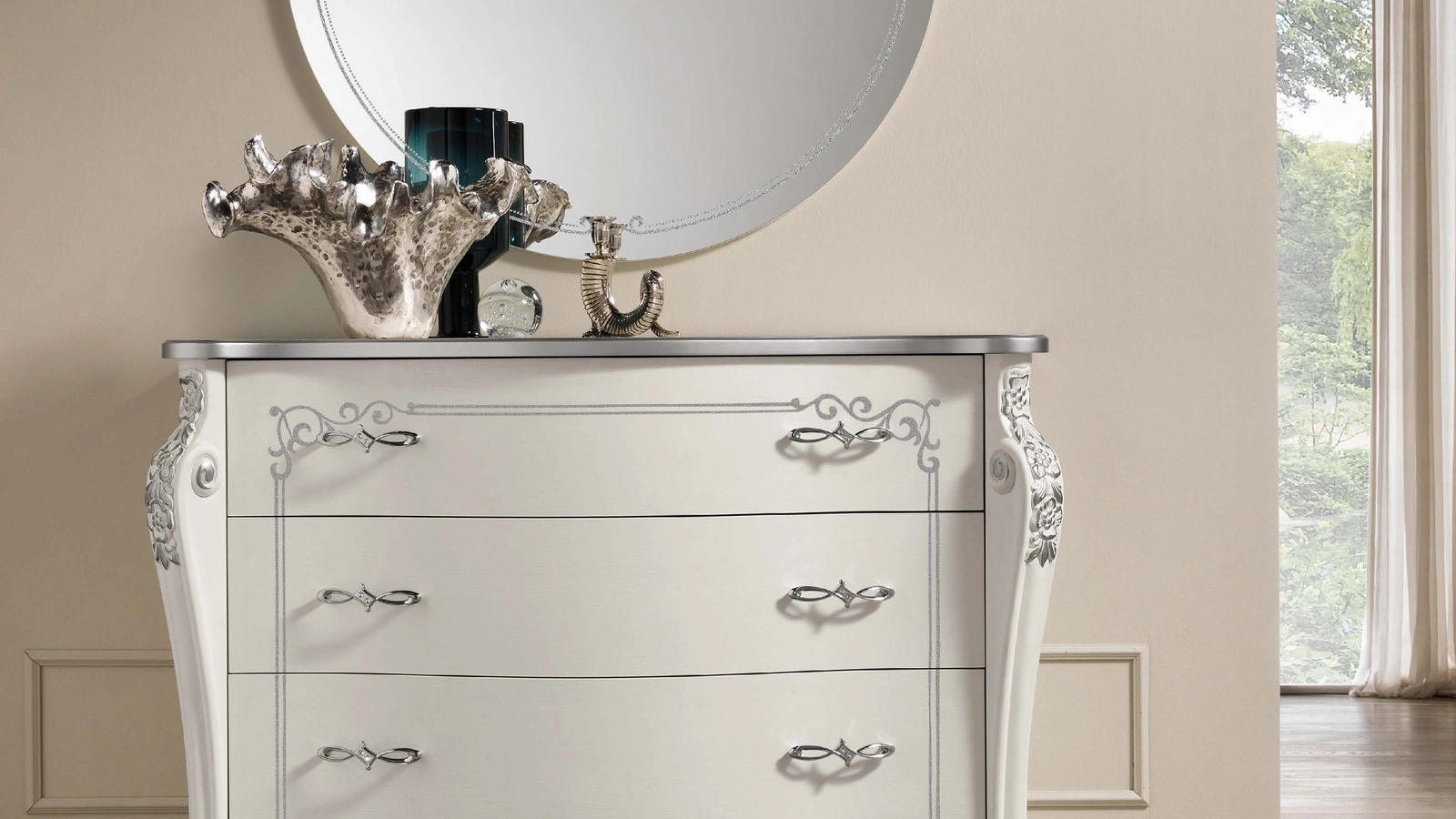 Specchiera tonda con decoro in vetro glitter Argento Pandora senza cornice di Adriatica