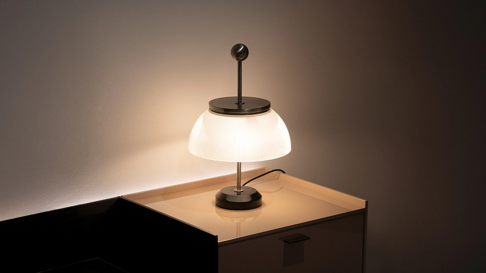 Lampada Alfa di Artemide