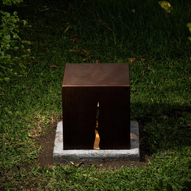 Lampada da esterno Granito di Artemide