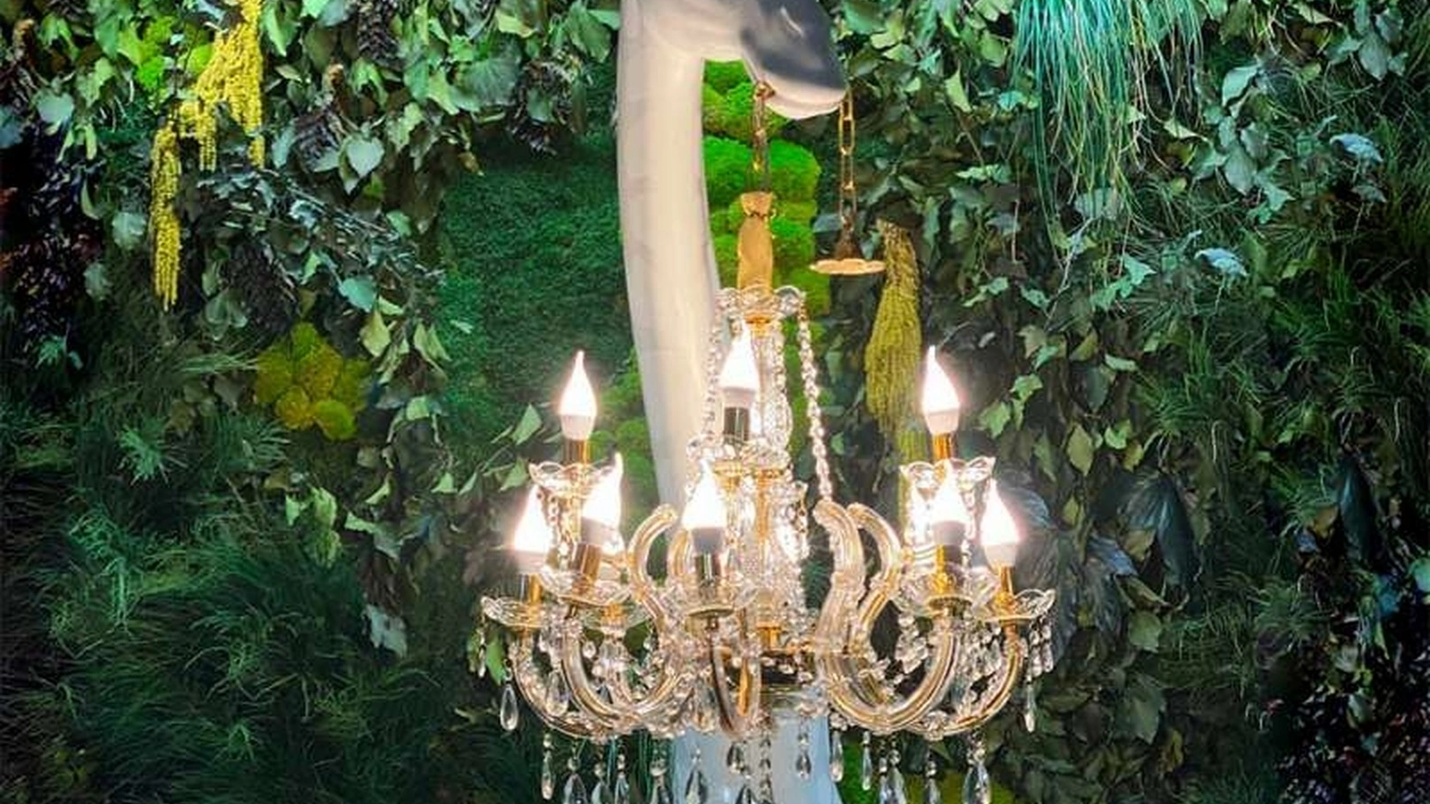 Lampada di design in fibra di vetro Giraffe In Love Wall di Qeeboo
