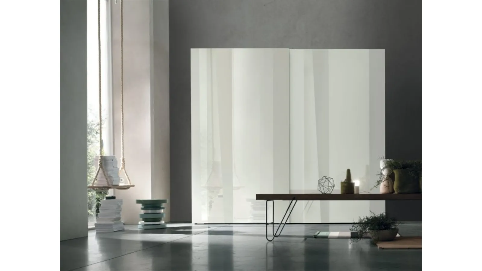 Armadio con anta scorrevole in vetro bianco gesso lucido e satinato Kelly di Tomasella 