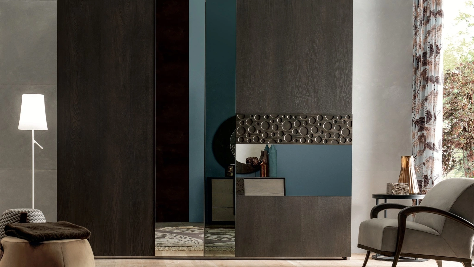Armadio in legno ad ante scorrevoli con decoro e specchi Moon di Modo 10