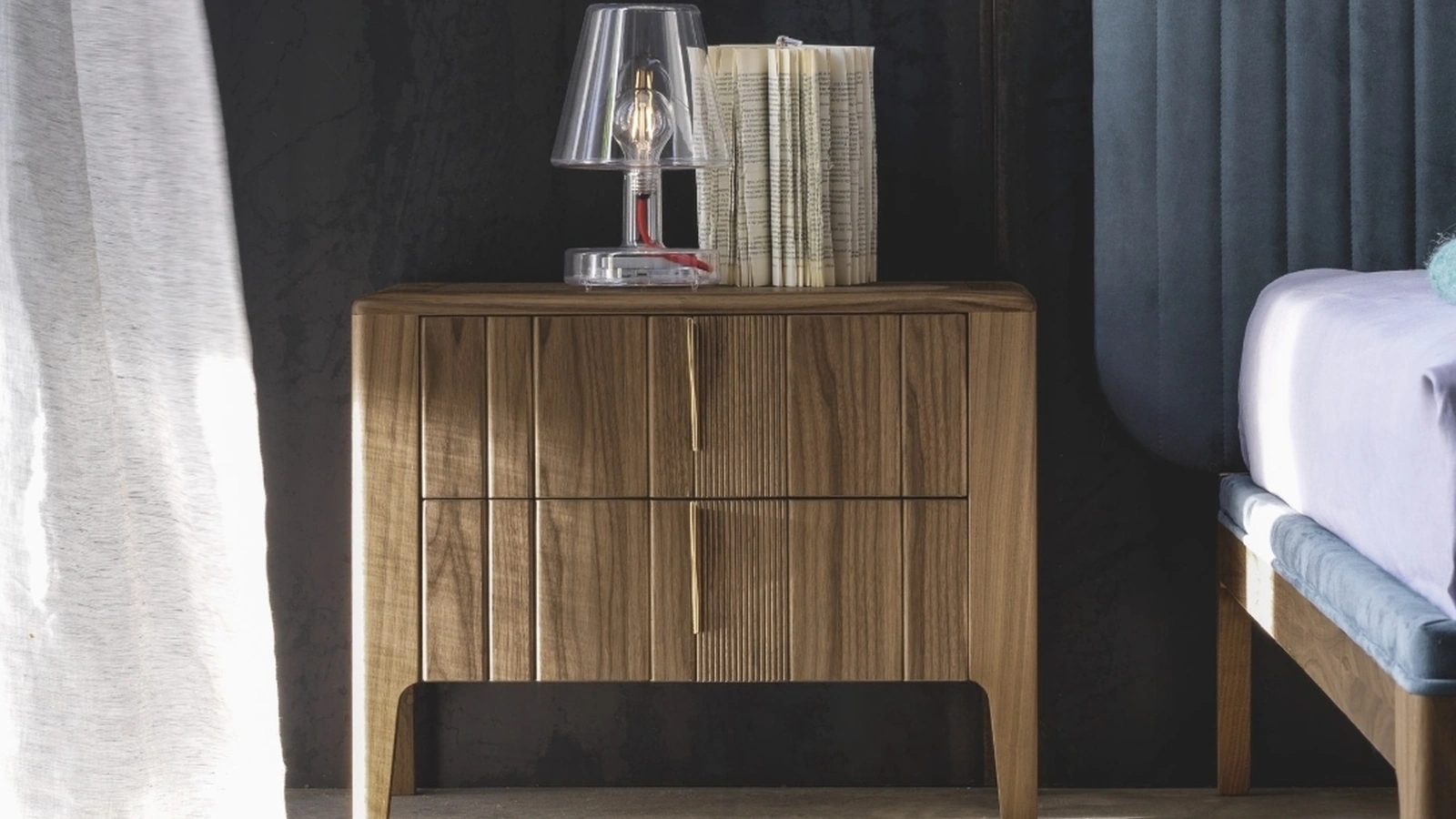 Comodino in legno Domino di Modesign