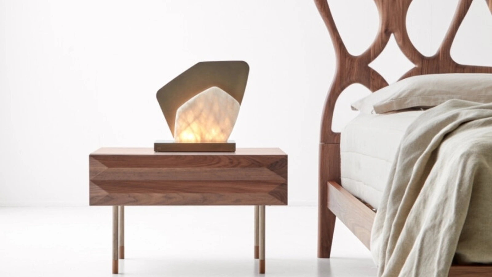 Comodino in legno York di Modesign