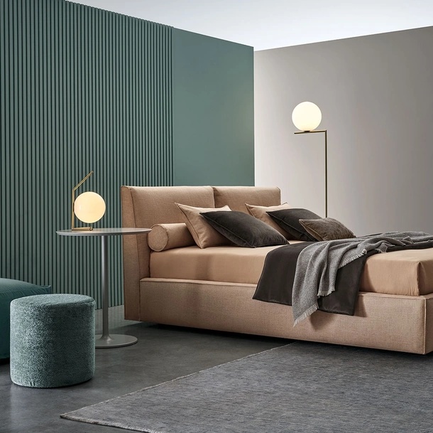 Letto in tessuto con testiera Ada di Twils