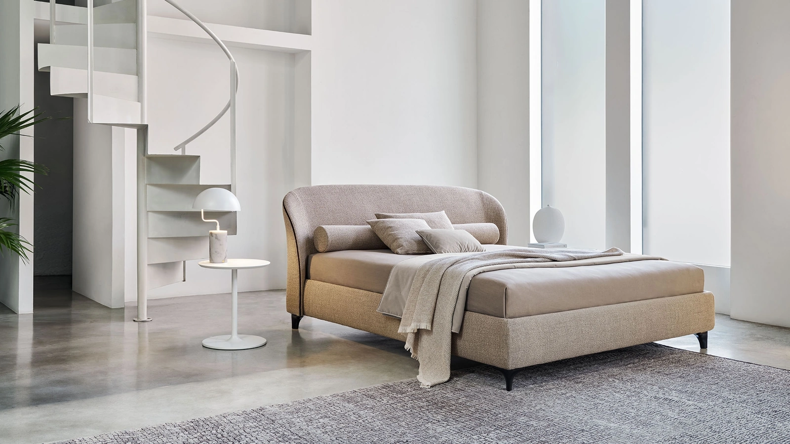 Letto in tessuto con testiera Carnaby di Twils