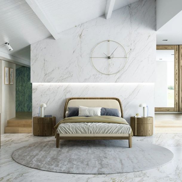 Letto matrimoniale in legno con testiera rivestita in pelle Jacqueline di Fazzini