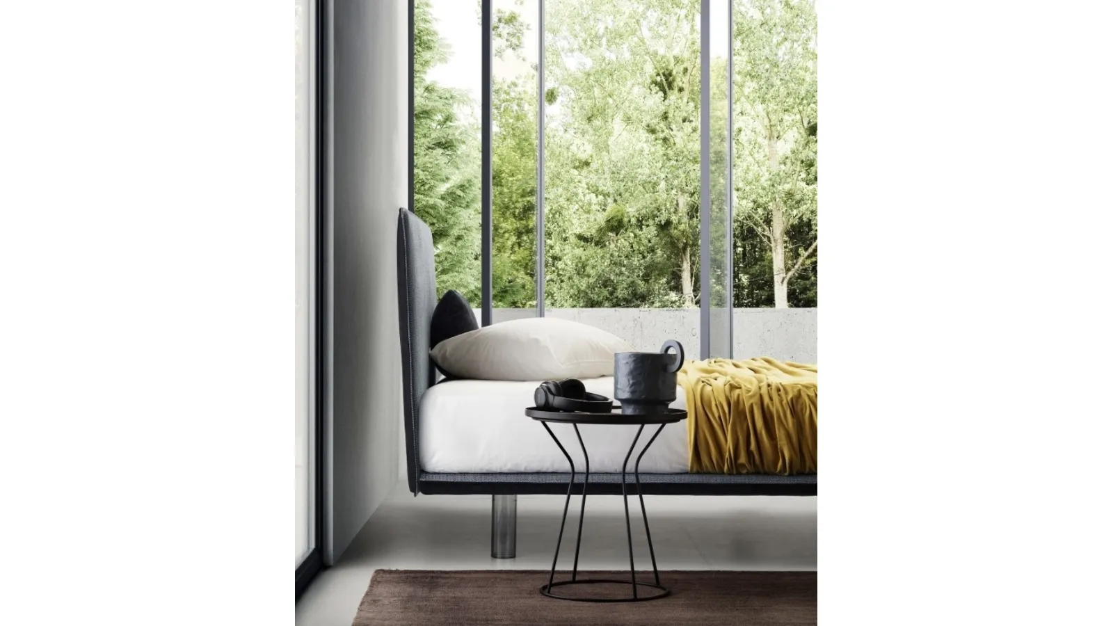 Letto Snap in tessuto con testiera di Le Comfort