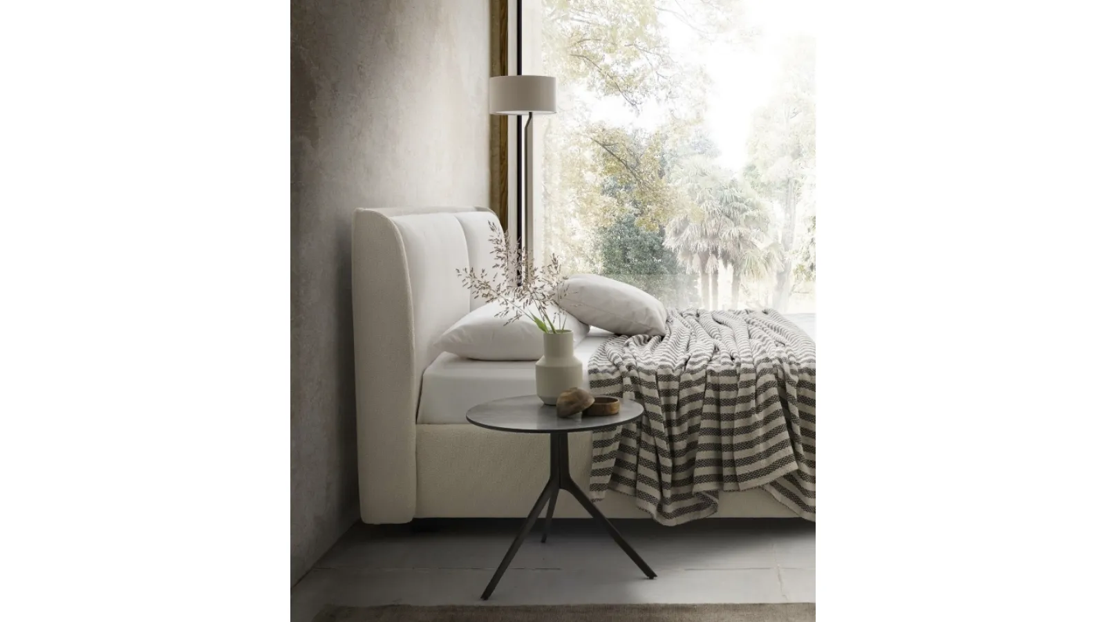 Letto Windsor con box contenitore di Le Comfort