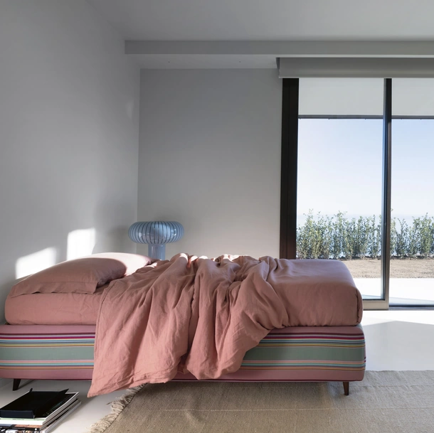 Letto singolo Sommier in tessuto di Noctis