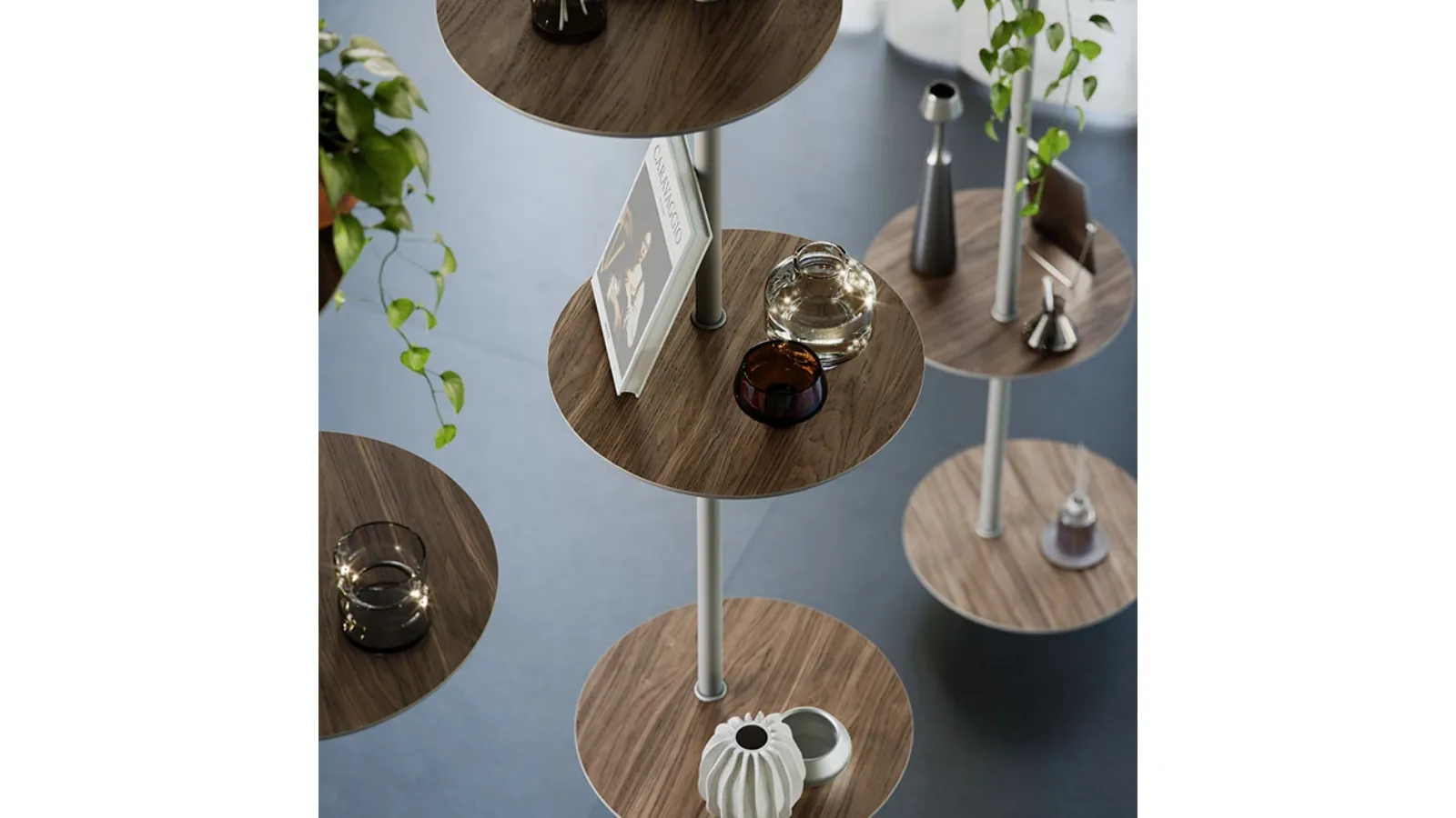 Libreria freestanding Address in acciaio e legno di Cattelan Italia