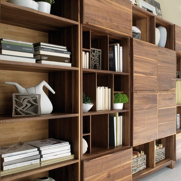 Libreria componibile Leonardo in legno massello di Arte Brotto