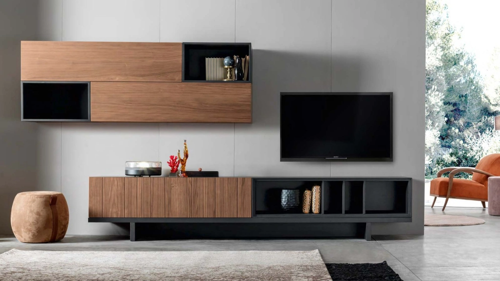 Parete Attrezzata in noce canaletto finitura antracite e havana Composizione 90A di Modesign