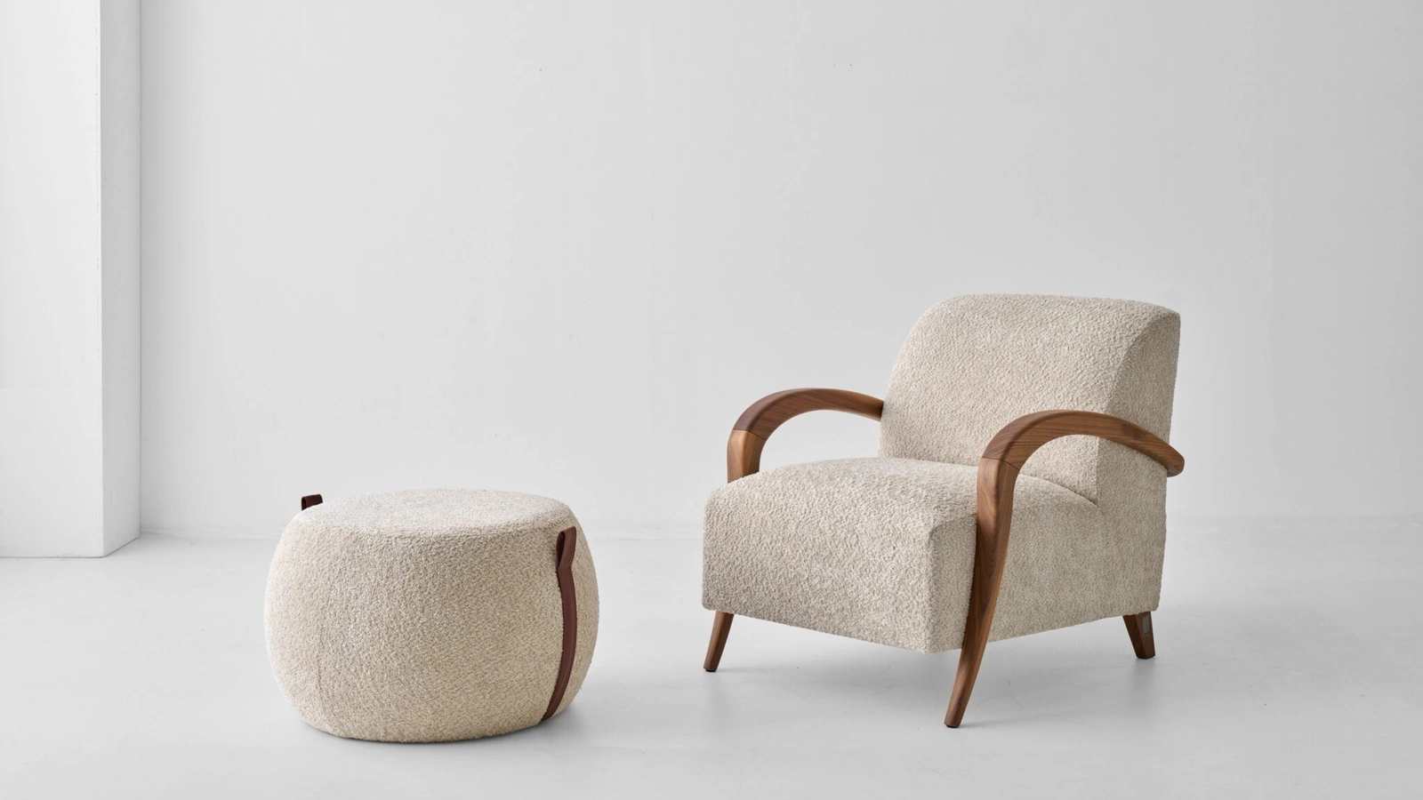 Poltrona in tessuto Domino di Modesign