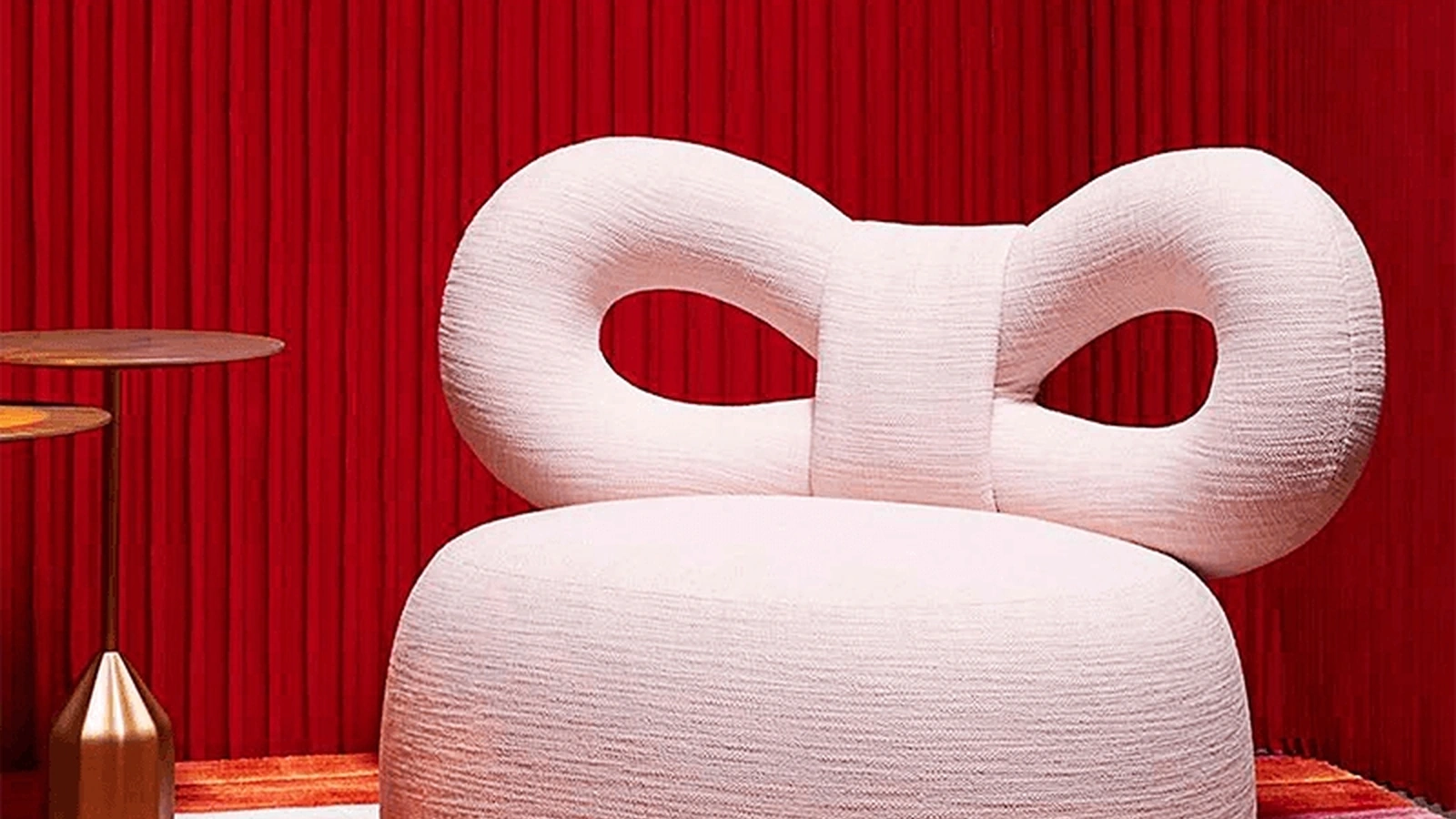 Poltroncina in tessuto imbottito Ribbon di Qeeboo