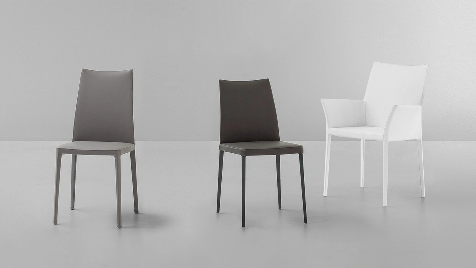 Sedia rivestita in pelle Kayla di Bonaldo