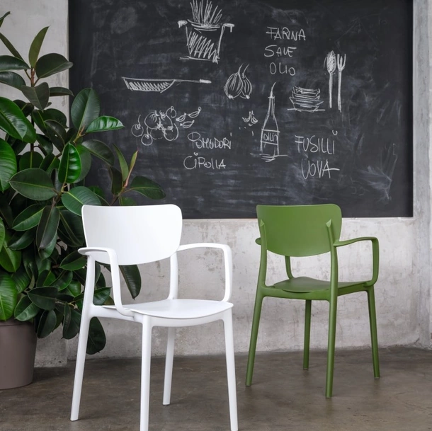 Sedia Molly S110B in polipropilene di Friulsedie