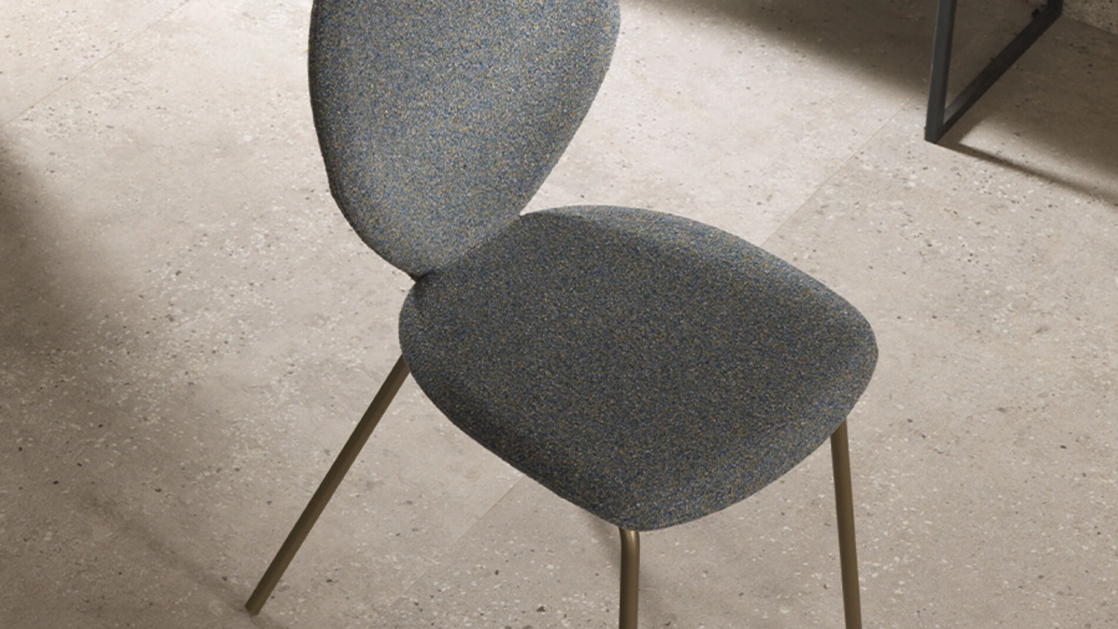 Sedia di design in velluto Perla di Riflessi