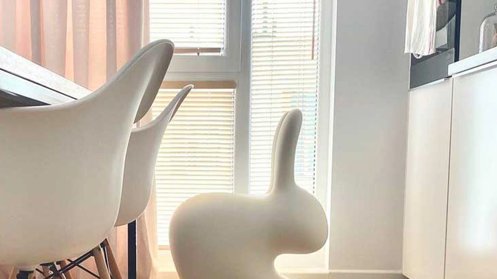 Sedia Rabbit di Qeeboo