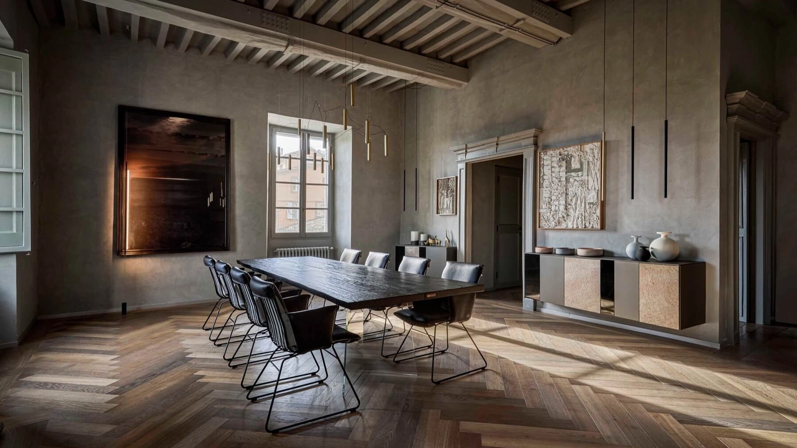 Tavolo Vero V Glass con top in legno massello e base in vetro extra chiaro di Arte Brotto