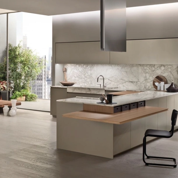 Cucina Design con penisola Soul 04 in laccato Palladium di Ernestomeda