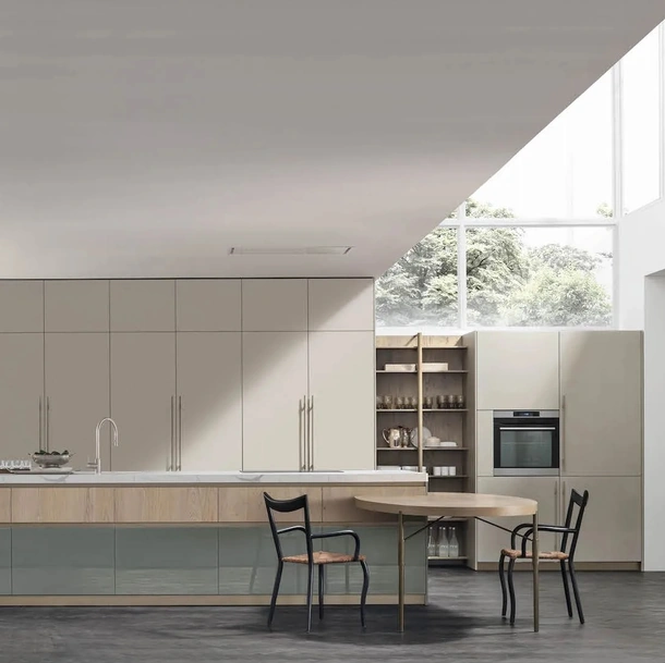 Cucina Moderna con isola Color Trend 01 in laccato opaco e lucido di Stosa