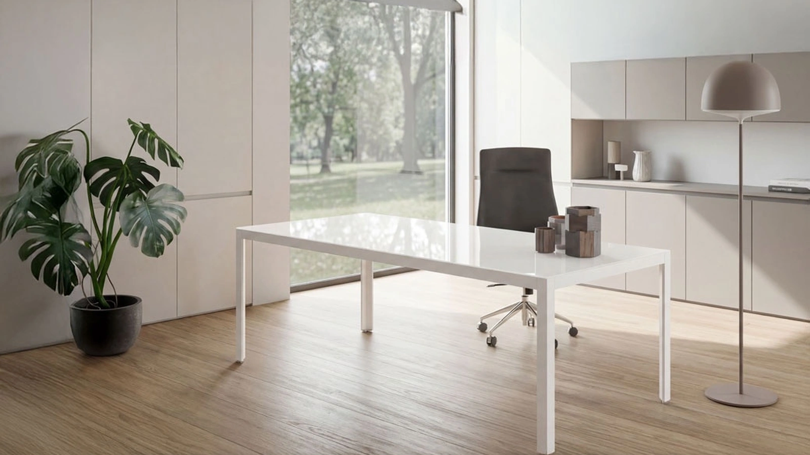 Scrivania Direzionale Hype Vetro- Laccato di About Office