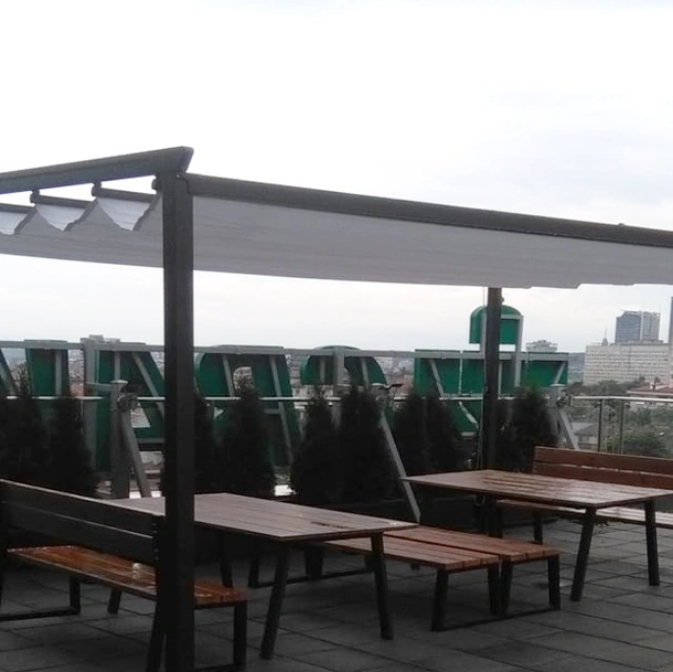 Tenda da sole Riviera con guide di Va-ila