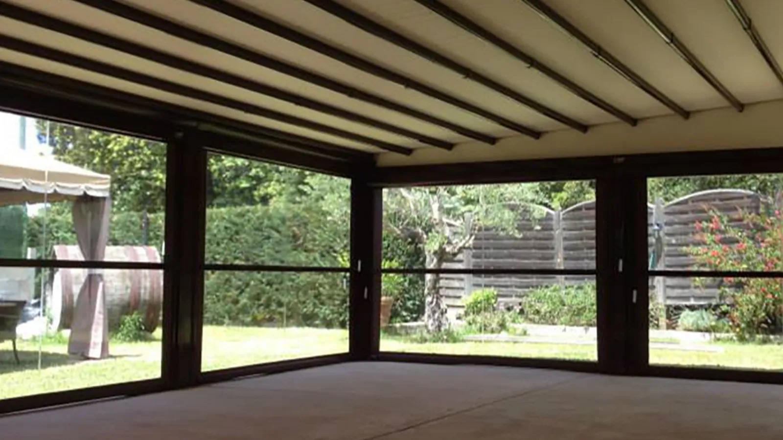 Tenda da sole TCL Alfa a caduta di Va-ila