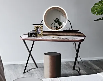 Scrittoio Cocoon Keramik con base in acciaio e piano in ceramica di Cattelan Italia