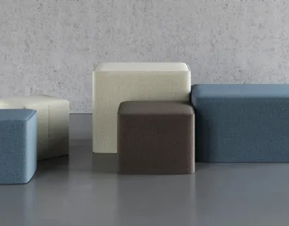 Pouf in tessuto disponibile in cinque misure diverse Porter di Doimo Salotti