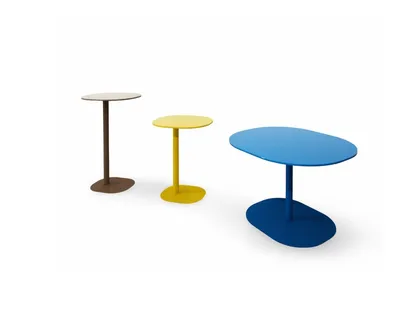 Tavolino Narciso con top in plexiglas e base in metallo di Egoitaliano
