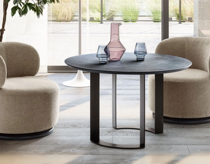 Tavolino Otto Breakfast in cemento spatolato di Twils