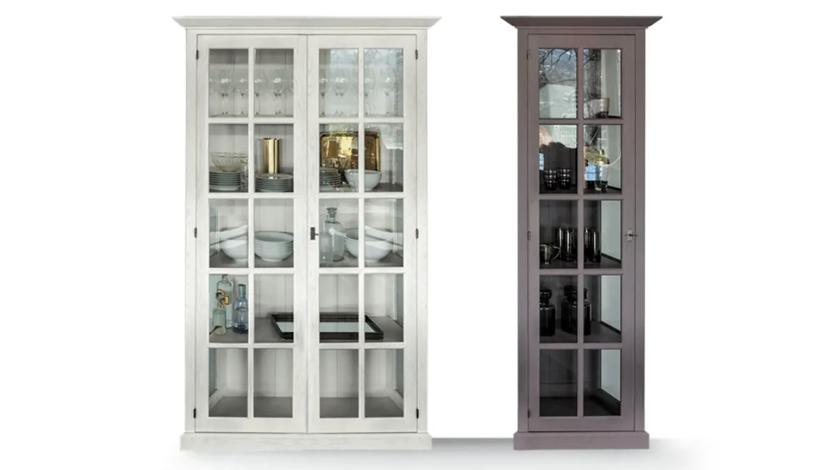 Mobile contenitore in legno laccato Vetrina English di Devina Nais