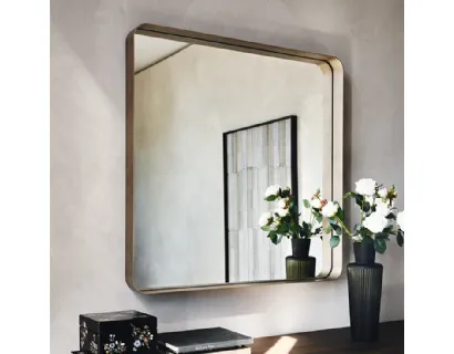 Specchio Wish S  da parete in cristallo specchiato con cornice in acciaio verniciato goffrato di Cattelan Italia