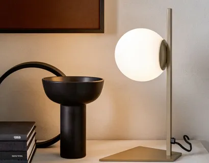 Lampada da tavolo Meridian T di Riflessi