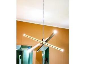 Lampada a sospensione Shangai S6 composta da tre tubolari metallici verniciati con trattamento satinato galvanico di Riflessi