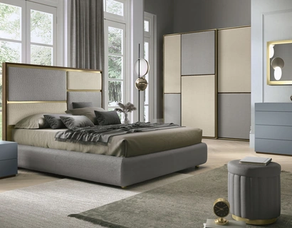 Armadio con ante scorrevoli rivestite in tessuto Eolo di Adriatica