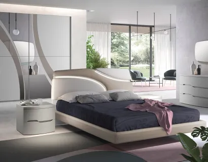 Armadio Levante rovere visone con specchio argento e profili in titanio di Corso 11