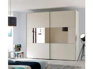 Armadio con ante scorrevoli in laminato quarzo e specchio in tonalità bronzo NC210 Slider Zone C di Moretti Compact