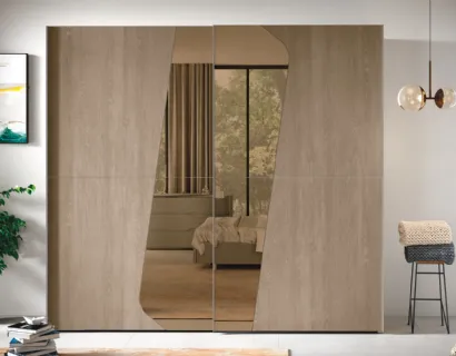 Armadio Sipario materico Rovere Natura con Specchio Bronzo e profili in Titanio di Corso 11