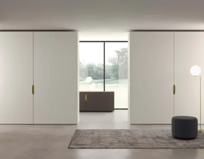 Armadio con ante complanari Tau di Presotto