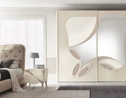 Armadio Vintage finitura perlage di Adriatica