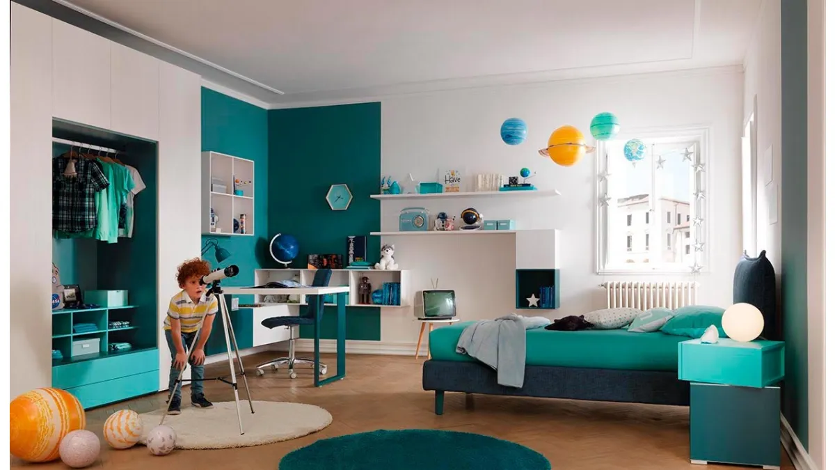 Cameretta per bambini in laccato e melaminico con letto a terra KC312 di Moretti Compact