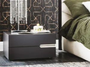 Comodino in legno laccato con inserti in ecopelle Ciro di Cattelan Italia