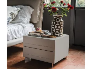 Comodino in legno rivestito in ecopelle Dyno di Cattelan Italia