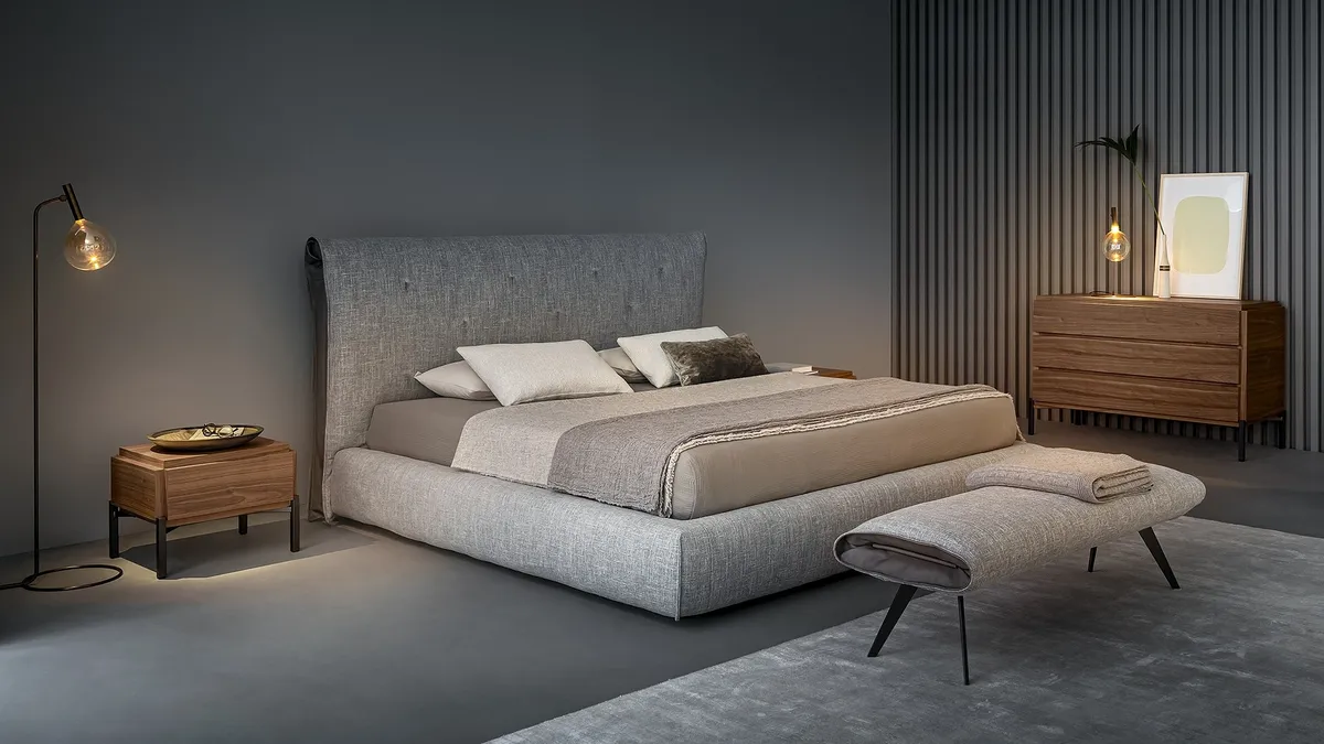 Gruppo Notte Groove in legno con base in metallo di Bonaldo