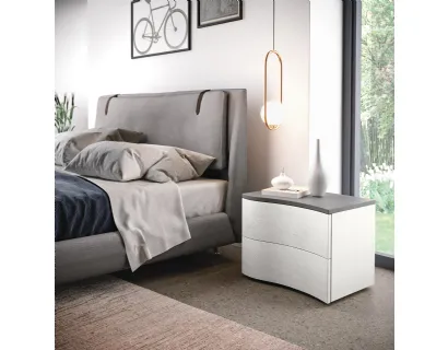 Comodino Oceano Rovere Bianco e top laccato opaco grigio polvere di Corso 11