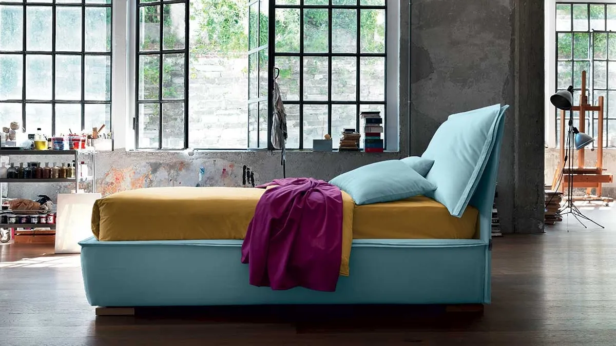 Letto in tessuto con testiera Sandy di Bontempi Letti Design